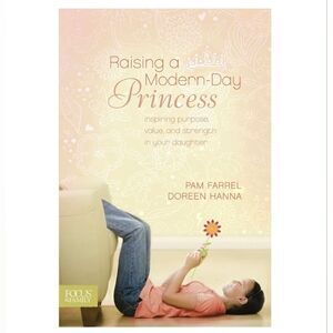 📷☔️🔸️NWOT Raising a Modern Day Princess Paperback Book